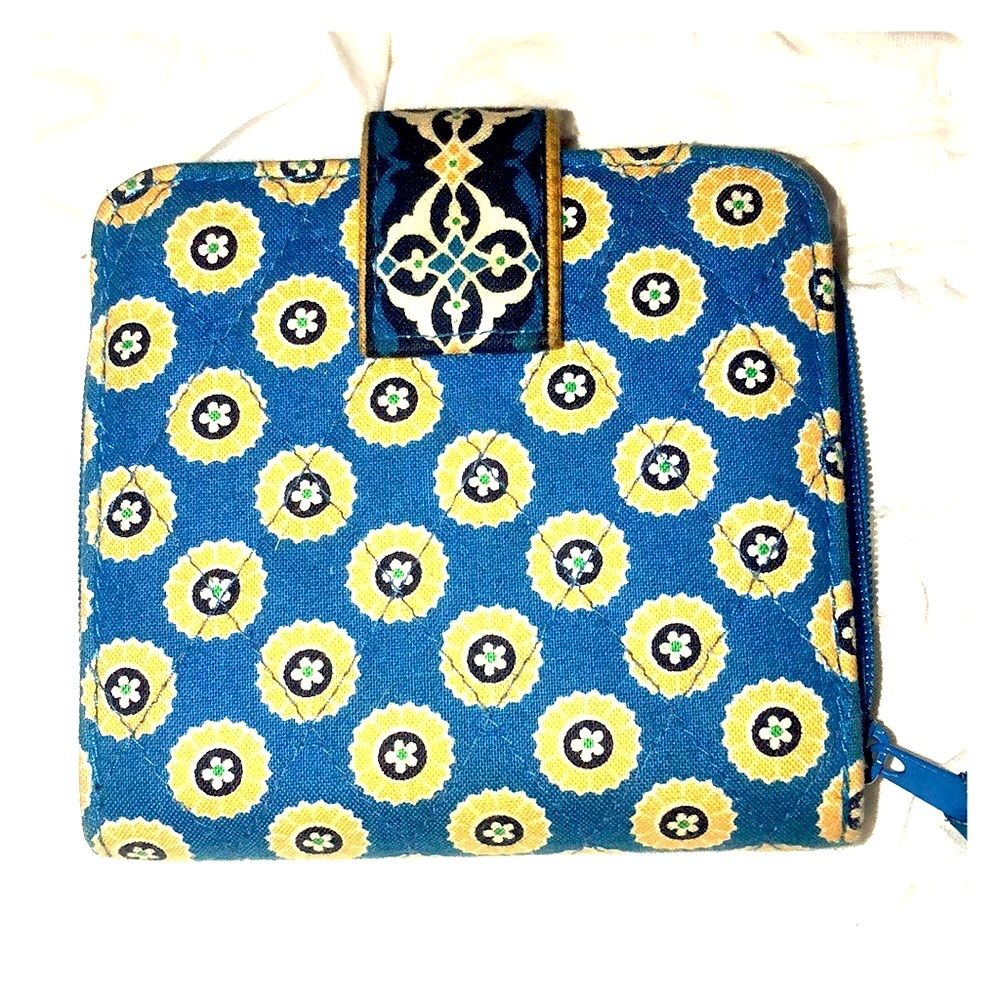 Vera Bradley small wallet